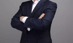 海航控股管理层“换血”：祝涛升任董事长 “80后”祝涛接任总裁