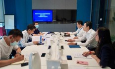 全国人大代表、中国太保战略研究中心(ESG办公室)主任周燕芳：建议大力推广商业健康险在公立医院一站式结算 　　