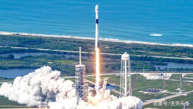 全球科技早参丨SpaceX首次使用星链卫星发送短信