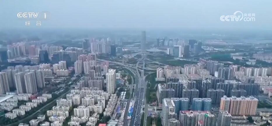 工程机械行业景气度持续回升，三大龙头一季度营收、净利双增