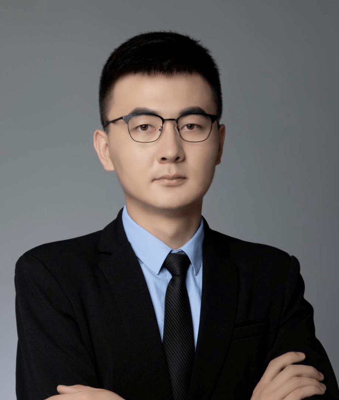 新财富投票季现争议：有券商首席被吐槽“只靠段子推票”，却获网友声援！咋回事？