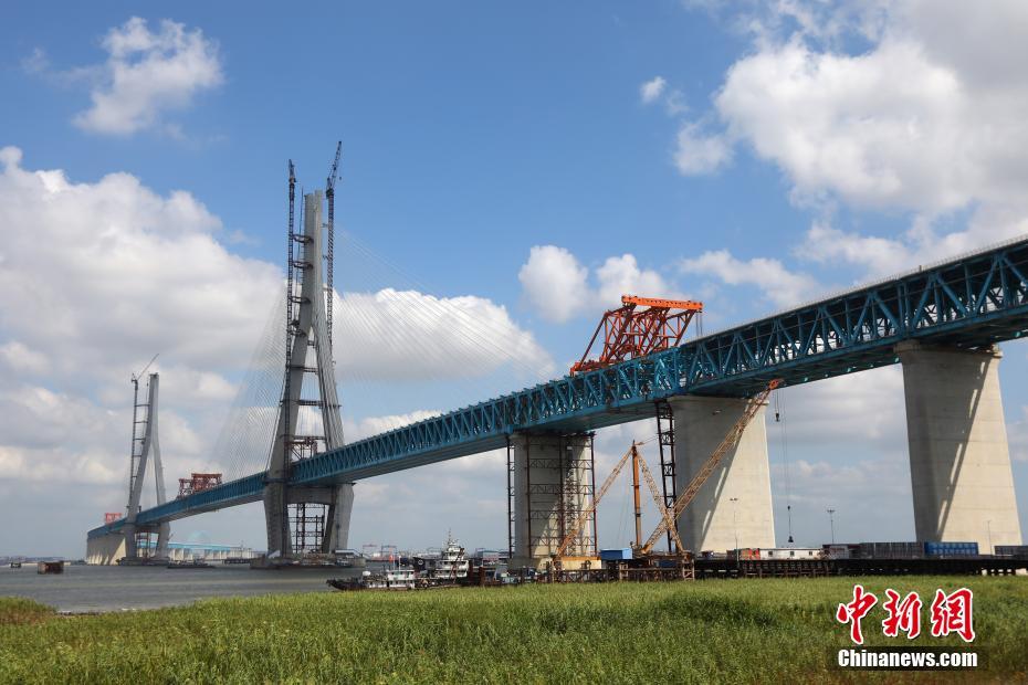 53岁傅浩升任上交所副总经理，曾牵头完成沪港通业务方案设计