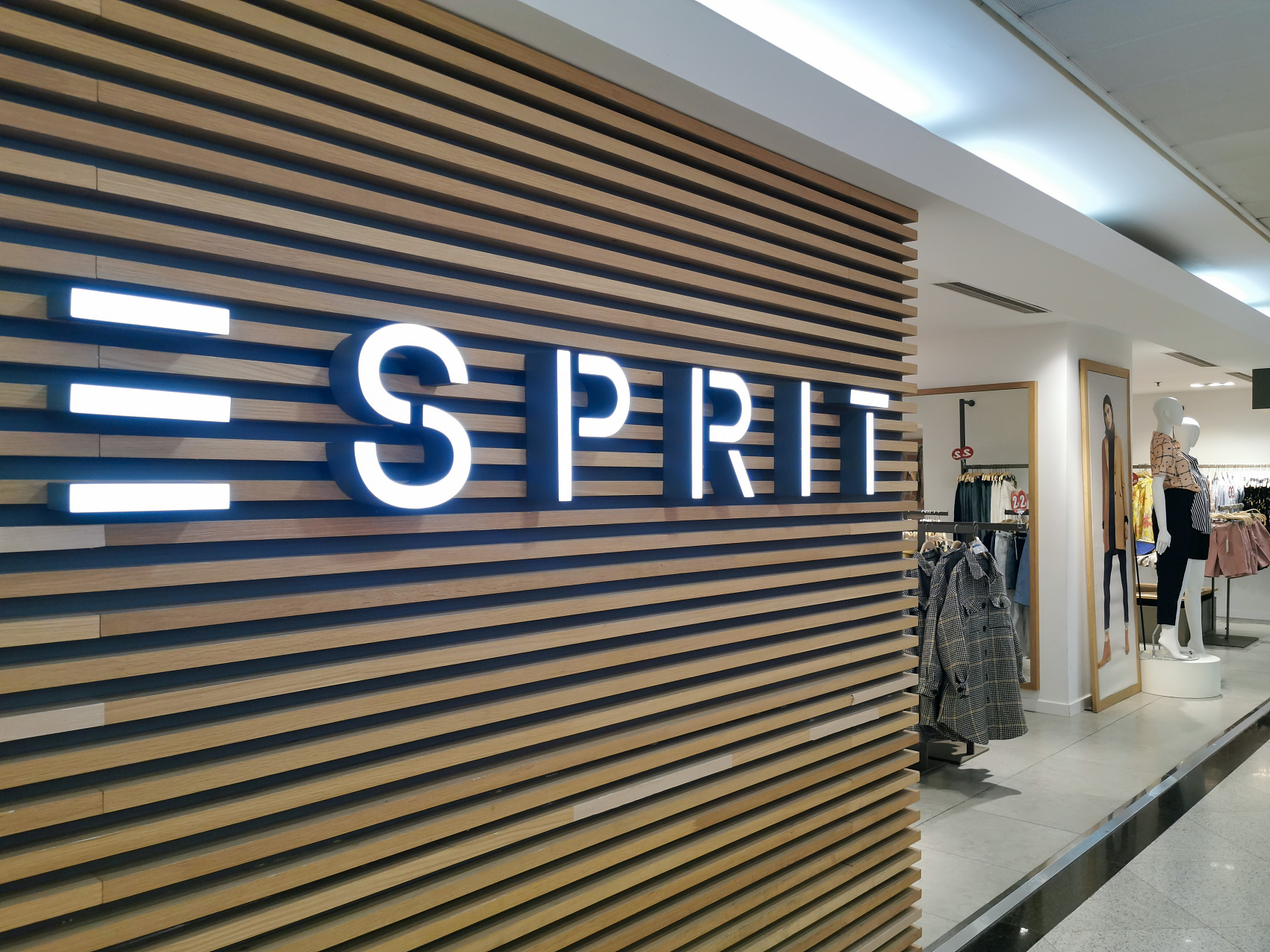 江铃财司上半年实现营收1.69亿元 净利3872.00万元