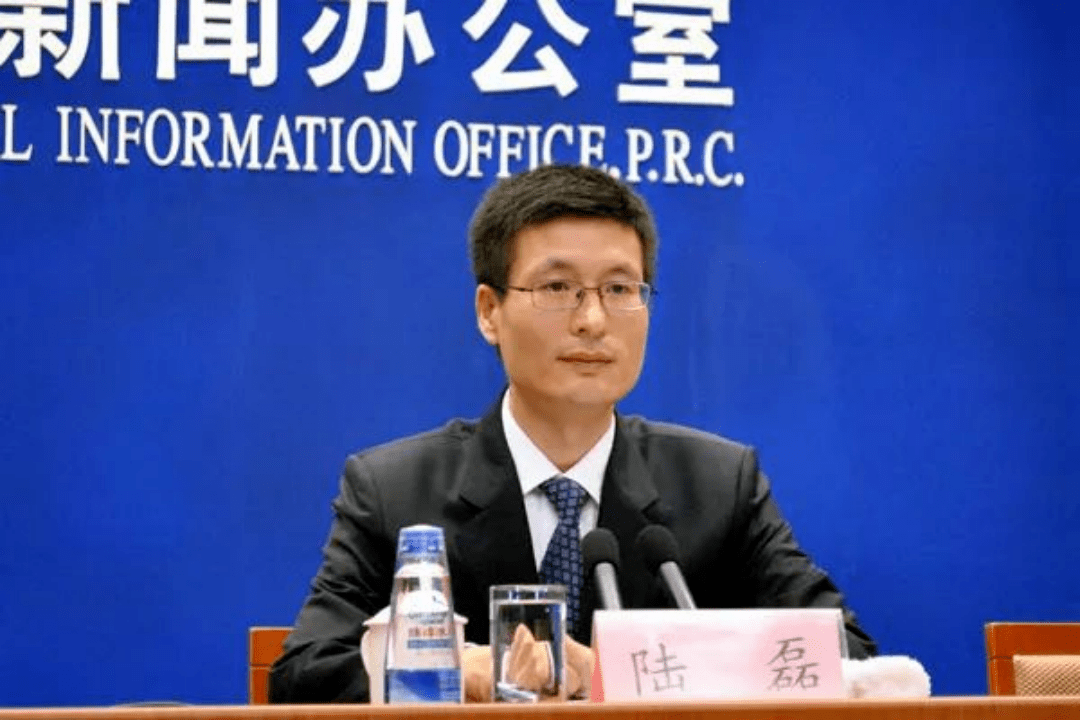 金融监管总局副局长付万军：将指导金融行业多出让消费者看得见、摸得着、得实惠举措