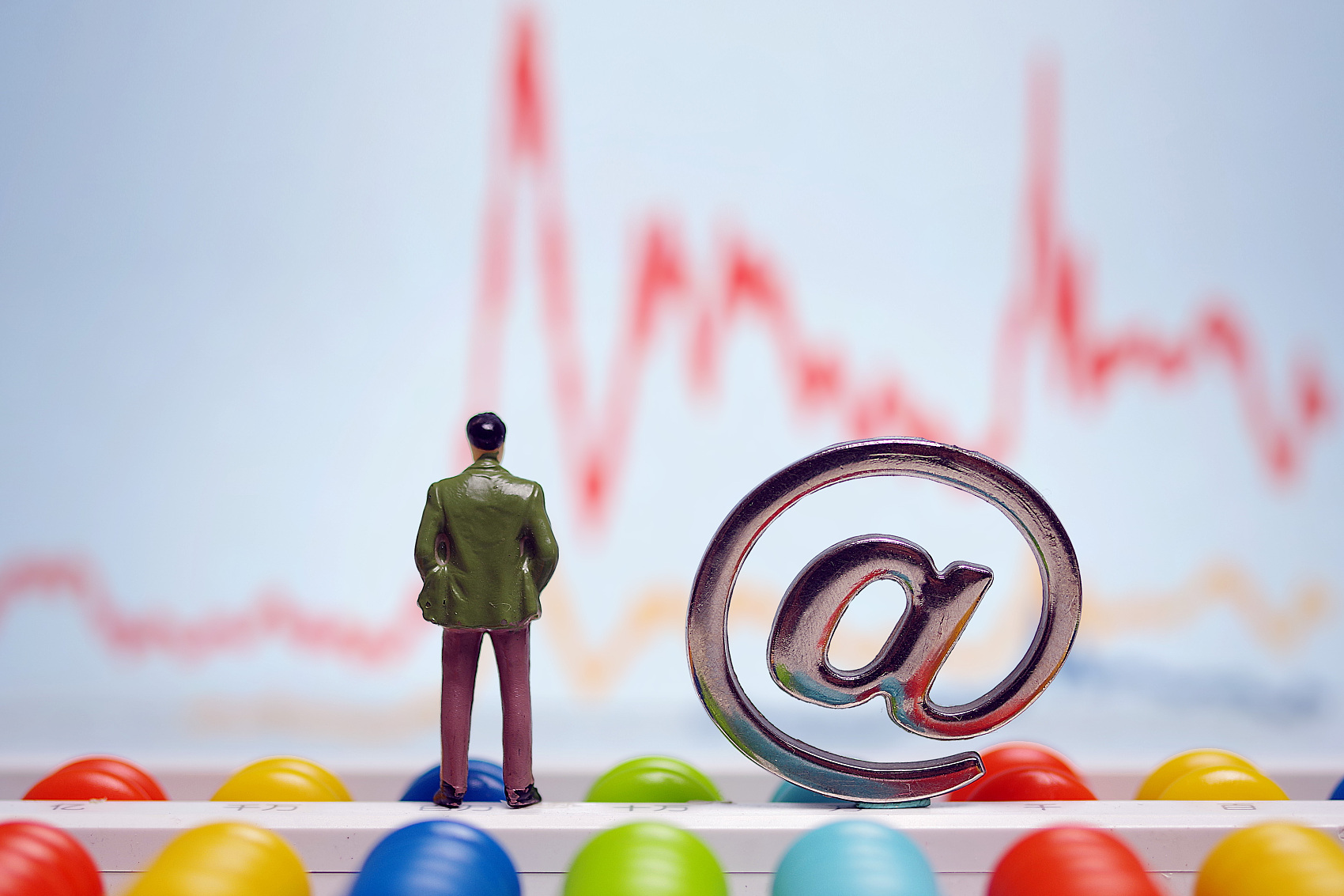 上半年5432家上市公司实现营业收入35.01万亿元