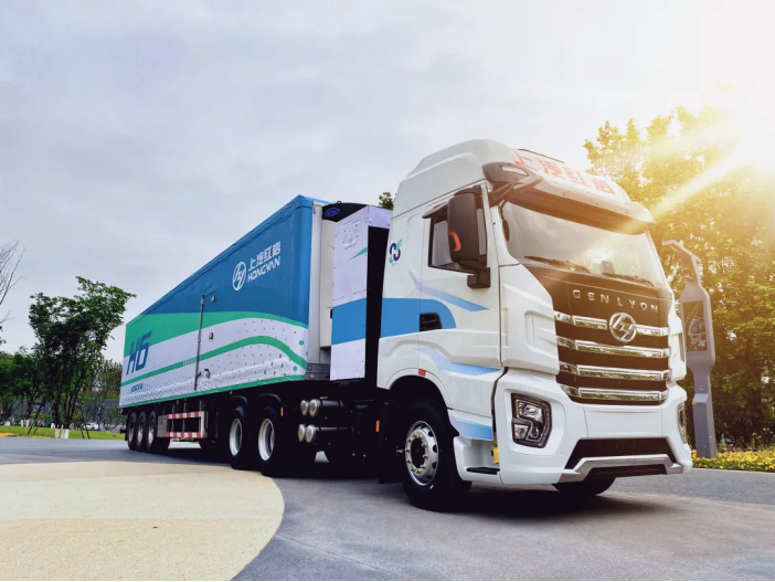 潍柴动力去年预盈背后：重卡行业迎结构性成长机遇，产业链今年大概率持续高景气